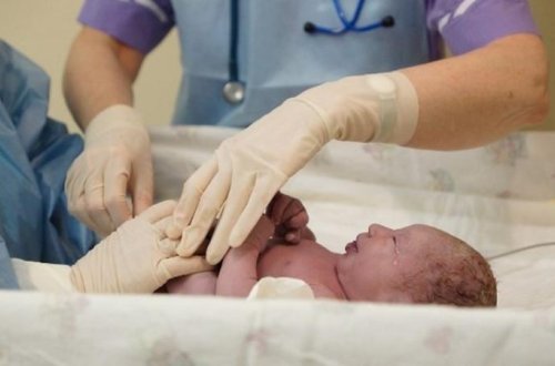 Baş ginekoloq ana ölümlərinin SƏBƏBİNİ AÇDI: oğul doğmaq istəyənlərə VACİB XƏBƏRDARLIQ