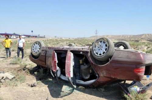 Toya gedənlər qəzaya düşdü