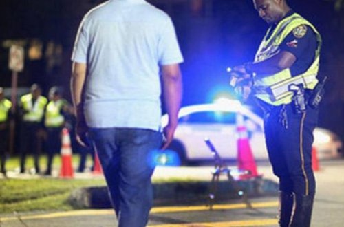 İdman kompleksində atışma - Yaralılar var