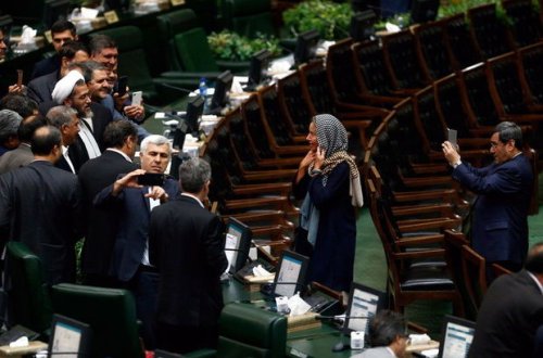 İranlı deputatların Mogeriniyə diqqəti lağlağıya səbəb olub - FOTO