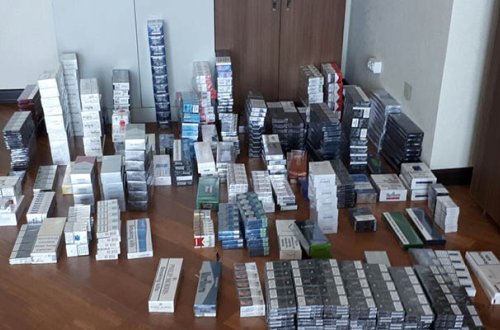 Yetmiş üç min ədəd siqaretlə gömrükdə yaxalandı