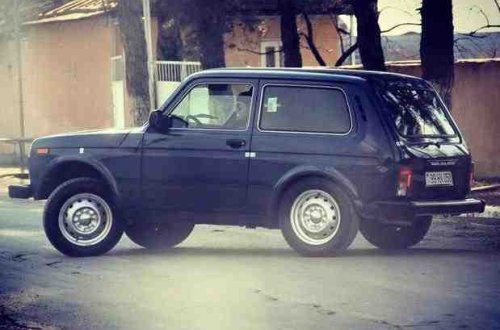 Bakıda “Niva” ilə qadını sürüyüb bu hala saldılar - FOTOLAR