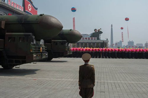 Tramp kimi ağılsız adamla dialoq mümkünsüzdür - Şimali Koreya