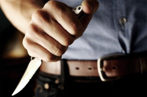 Bakıda 2 əcnəbini bıçaqla hədələyib 15 min istədilər