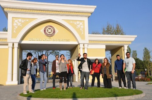 Azərbaycanlı tələbələr İstanbul Aydın Universitetini niyə seçməlidirlər?-VİDEO