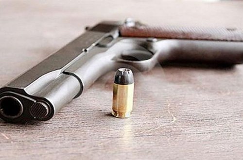 Cinayətkar polis əməkdaşına güllə yağdırdı – VİDEO