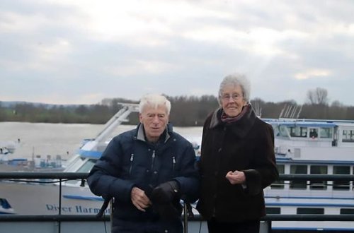 Hollandiyada yaşlı cütlük bir yerdə ölməyə qərar verərək, həyatlarına son qoyub