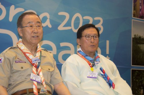 BMT-nin keçmiş Baş katibi Bakıda səfərdədir