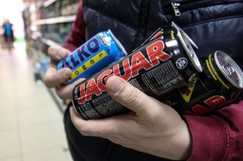 Azərbaycanda yeniyetmələr energetik içkilərdən ZƏHƏRLƏNDİ - AÇIQLAMA