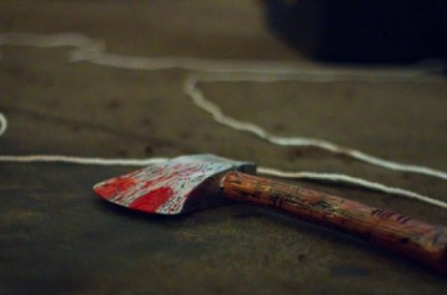 Qubada iki uşaq atasını baltalayıb öldürdülər (VİDEO)