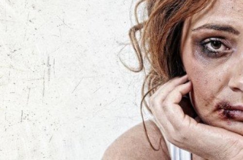 Bakıda gənc qız qoca anasına qarşı elə bir iyrənc hərəkət etdi ki...