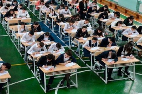 Ali məktəblərin boş qalan plan yerlərinə və kolleclərə qəbul olan abituriyentlərin qeydiyyatı başlayıb