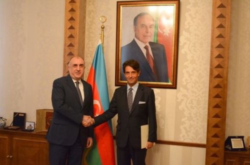 Elmar Məmmədyarov İtaliyanın Azərbaycana yeni təyin olunmuş səfirini qəbul edib