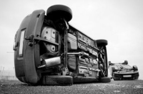 Xaçmazda maşın aşıb, ölən və xəsarət alan var