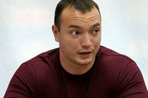 Rusiyada dünya çempionunun qətli ilə bağlı məsələ böyüyür