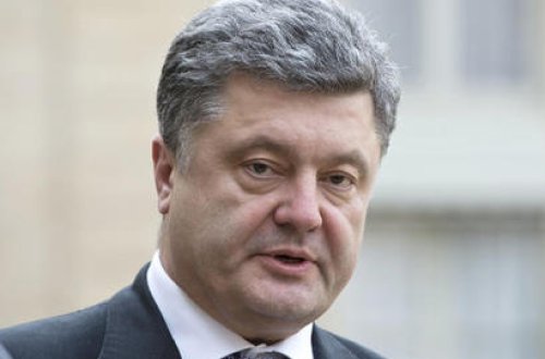 Ukrayna prezidenti azərbaycanlı heykəltəraşı mükafatlandırdı