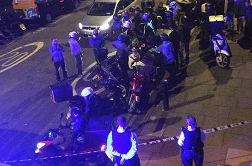 Bıçaqlı şəxs polislərə hücum edib - Londonda