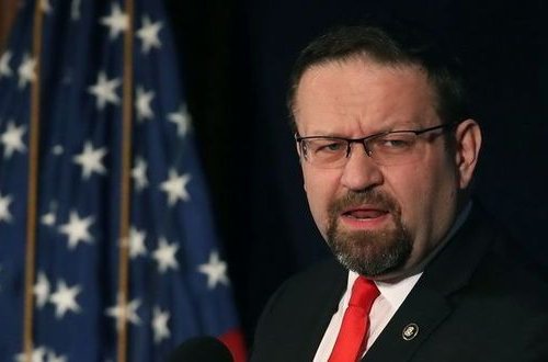 Tramp daha bir müşavirini itirdi