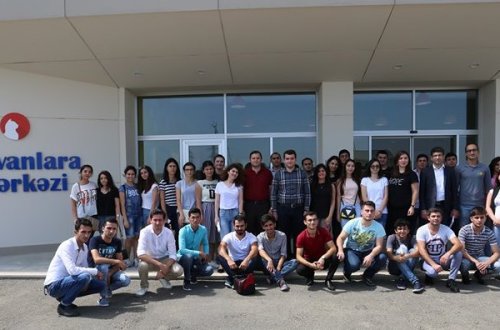 Binəqədi gənclərinin İDEA Heyvanlara Qayğı Mərkəzinə ekskursiyası həyata keçirildi.