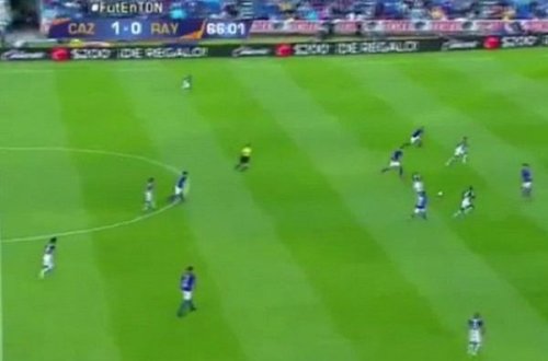 Meksikalı qapıçıdan möhtəşəm qurtarış - VİDEO