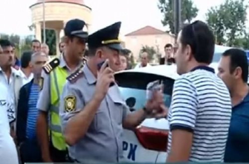Avtoxuliqanlar polislə əlbəyaxa davaya çıxdı – VİDEO