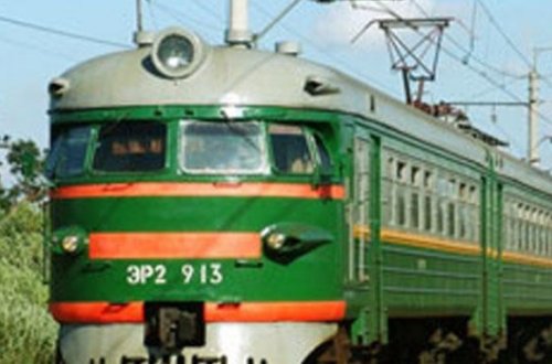 Özünü qatarın altına atan qadının əri: 