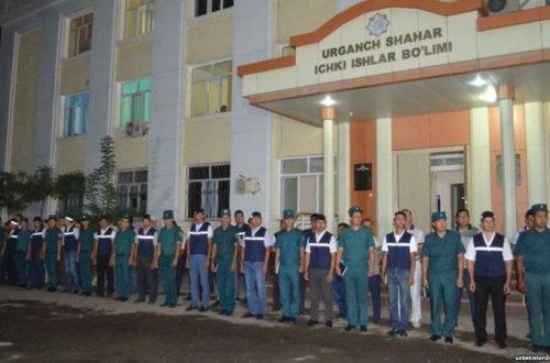 Özbəkistanda bir gündə 4 min nəfər həbs olundu: Gecə şəhərdə gəzdiklərinə görə