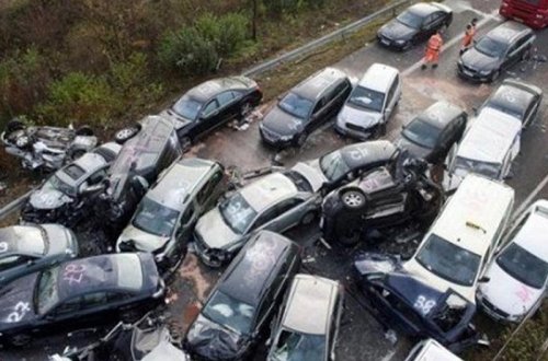 36 avtomobilin iştirakı ilə zəncirvari qəza