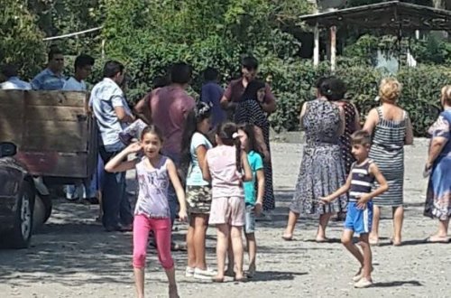 Gəncə sakinləri etiraz edirlər – VİDEO