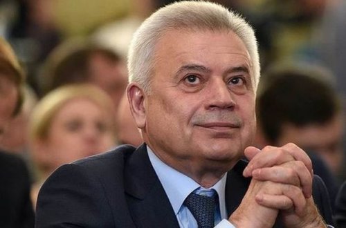 Vahid Ələkbərov 700 milyon dollar itirib