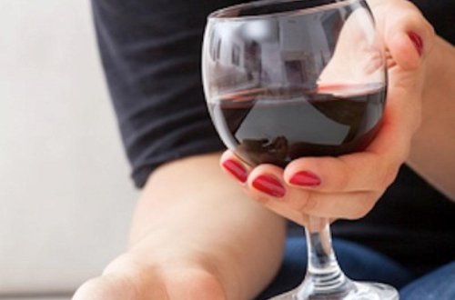 Səhvən sirkə turşusu içdi, öldü