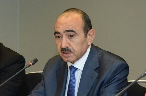 Əli Həsənov: “Washington Post” feyk məlumatlar üzrə ixtisaslaşmış nəşrdir