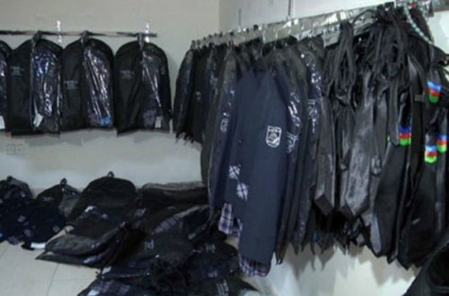 Bu ticarət mərkəzlərində saxta məktəbli geyimləri aşkarlandı – SİYAHI