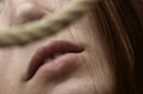 Bakıda 22 yaşlı qız özünü öldürdü - Parkda dəhşət...