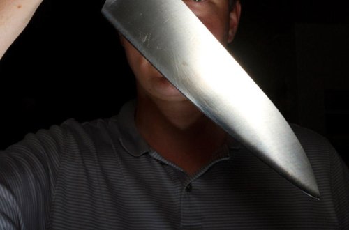 Əlbəyaxa davada bıçaqlar işə düşdü: yaralananlar var