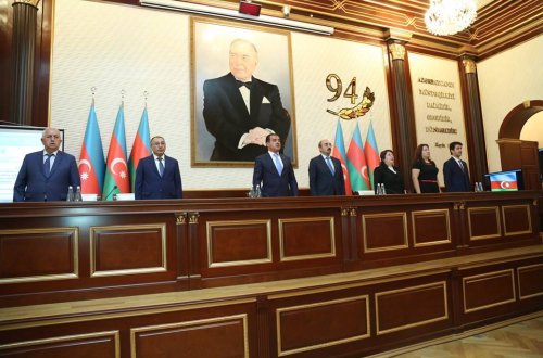 Gəncədə təhsil işçilərinin sentyabr konfransı keçirilib