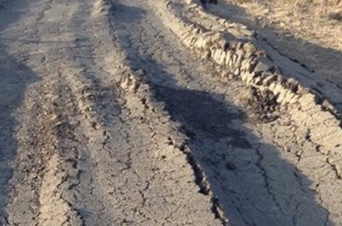 Prezidentin hələ açılışını etmədiyi yol dağıldı… — FOTOLAR