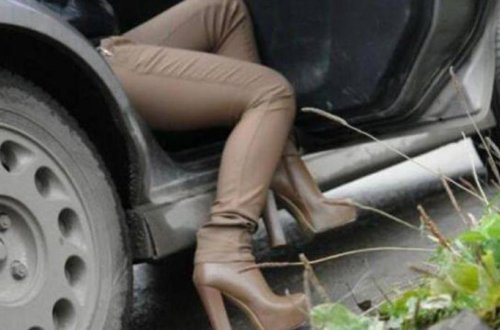 Cütlük yol kənarında sekslə məşğul oldu - FOTO