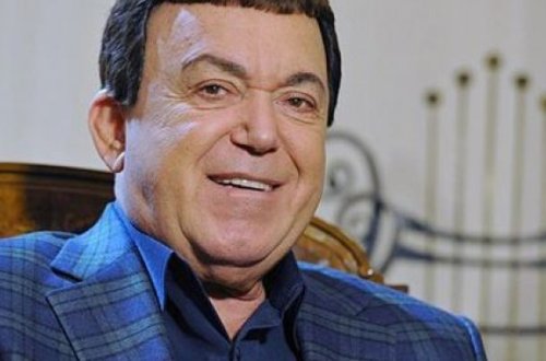 İlham Əliyev İosif Kobzonu təltif edib