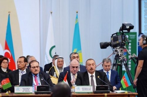 İlham Əliyev: Məscidlərimizi dağıdan Ermənistan müsəlman ölkələrinin dostu ola bilməz