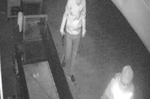 2 saatda 40 minlik oğurluq kameralara düşdü - VİDEO