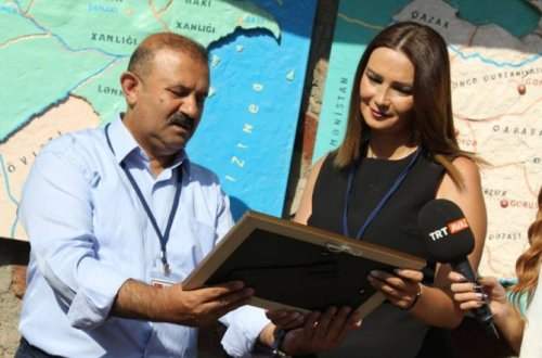 İSTAD Qənirə Paşayevanı mükafatlandırdı