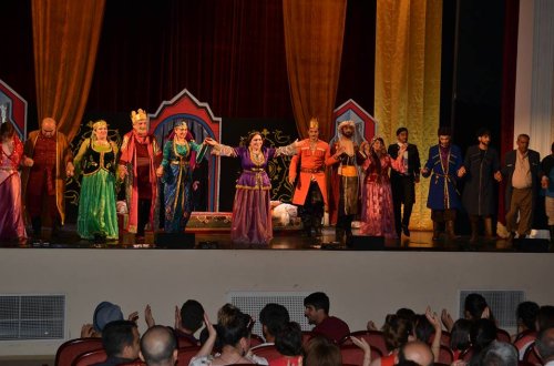 Mingəçevir teatrı yeni mövsümə başlayır