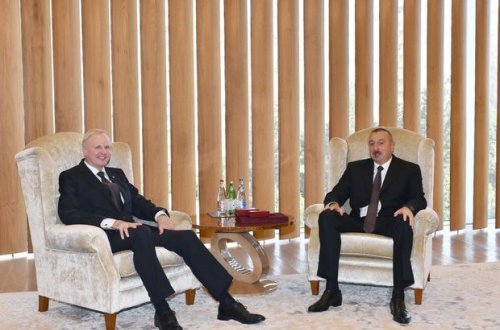 İlham Əliyev BP şirkətinin baş icraçı direktoru ilə görüşüb - FOTO