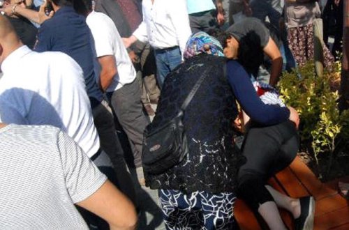 Boşanmaq istəyən arvadını küçənin ortasında öldürdü - FOTO