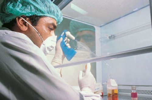 Deputat: Laboratoriyalarda ən sadə cihazlar belə yoxdur