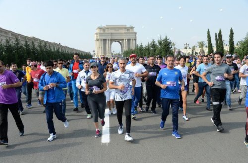 Heydər Əliyev Fondunun təşəbbüsü ilə “Gəncə Marafonu – 2017” keçirilib