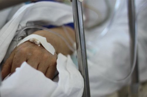 Qonşusunu beşbarmaqla döyərək xəstəxanalıq etdi