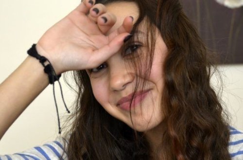 İlk dəfə cinsi həqiqətləri öyrənəndə nə etdiniz? - Qızlarının maraqlı cavabları -18+ - VİDEO