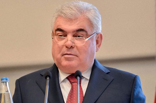 Ziya Məmmədov evini satışa çıxarıb